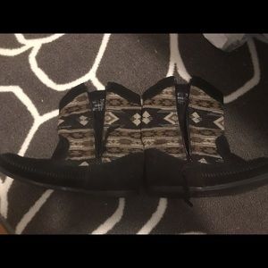 Minnetonka Baja Boots